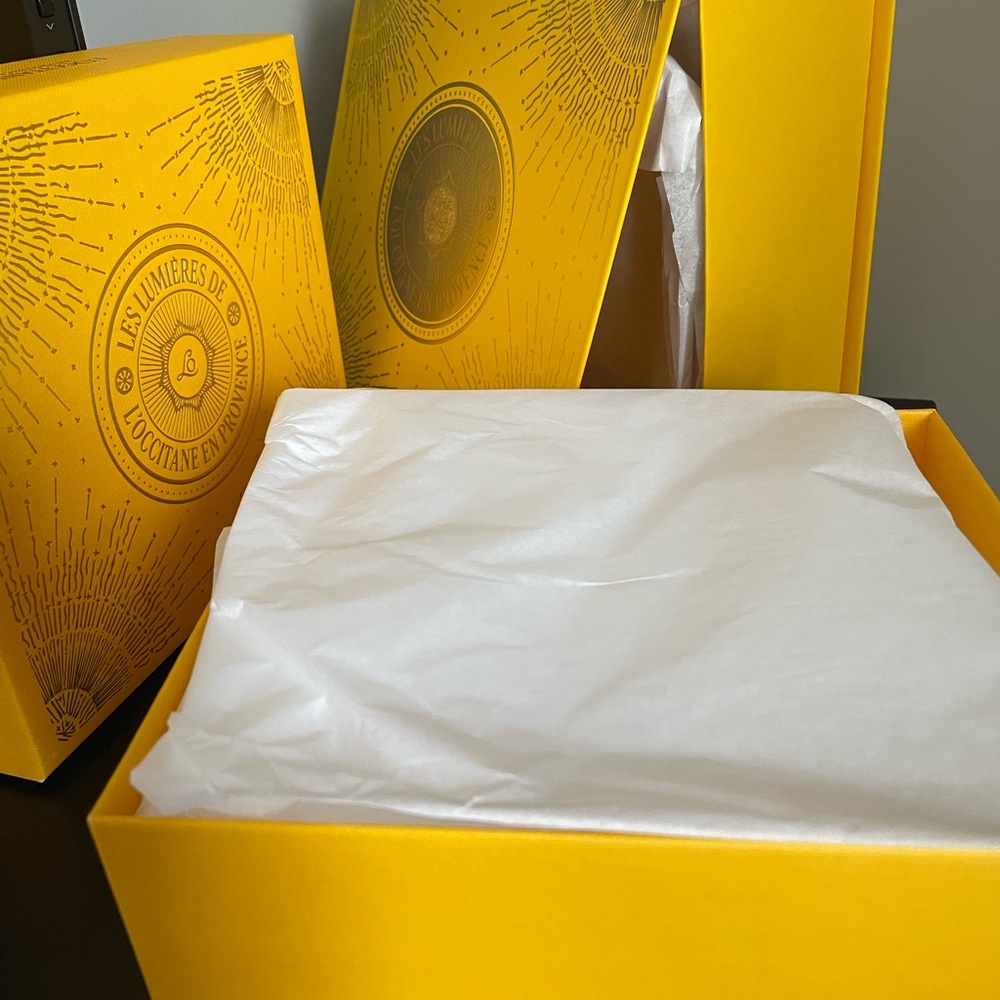 L'OCCITANE Gift Boxes - Picture 6 of 6